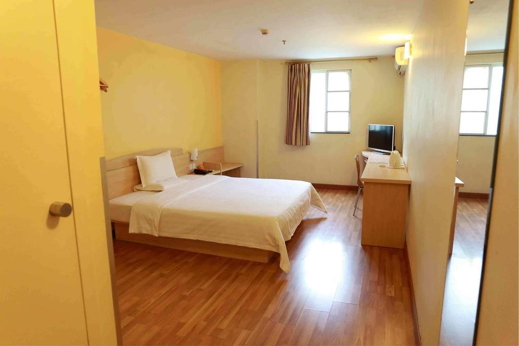 7Days Inn Wuzhou South Railway Station Cangwu Chambre photo
