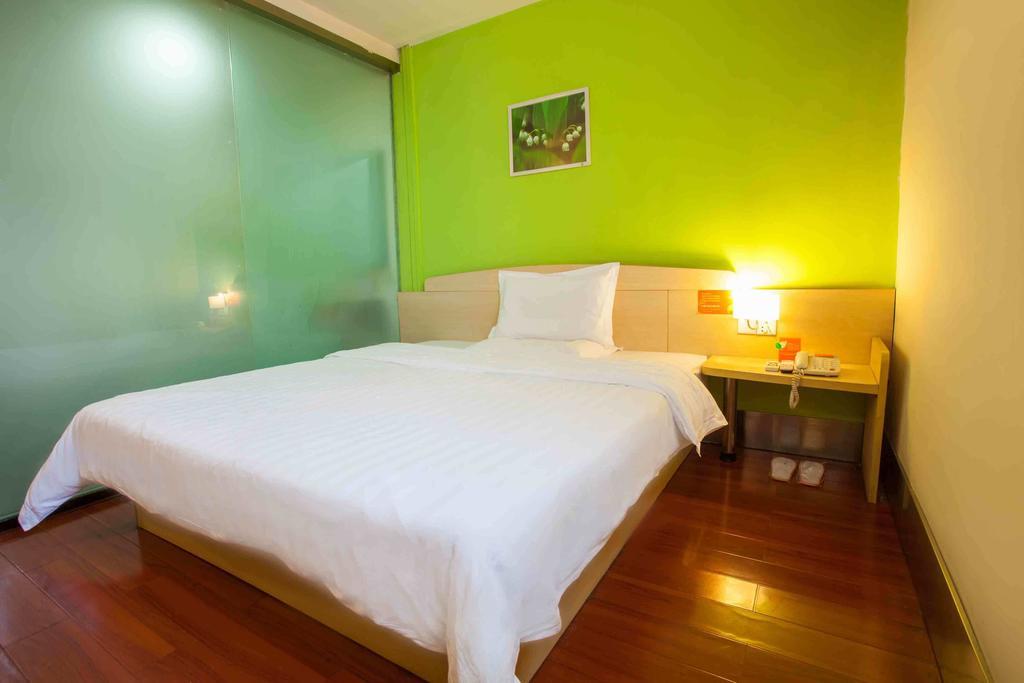7Days Inn Wuzhou South Railway Station Cangwu Chambre photo